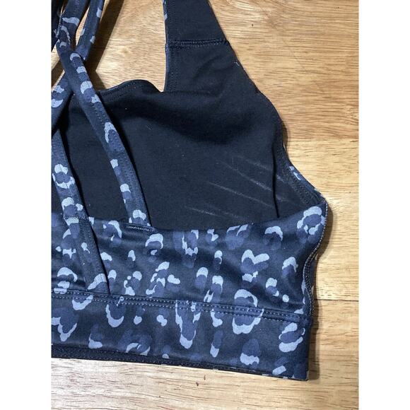 Old Navy Active Black Gray Camo Medium Support Sports Bra Size SMALL - Picture 5 of 5